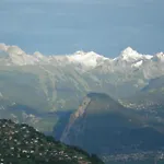 In With Valley Views *