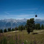 شقة In With Valley Views
