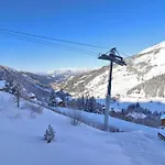 شقة In With Valley Views