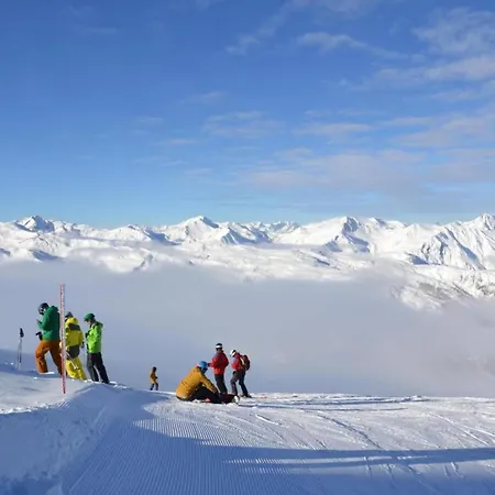 In With Valley Views 公寓 *