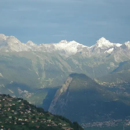 In With Valley Views *