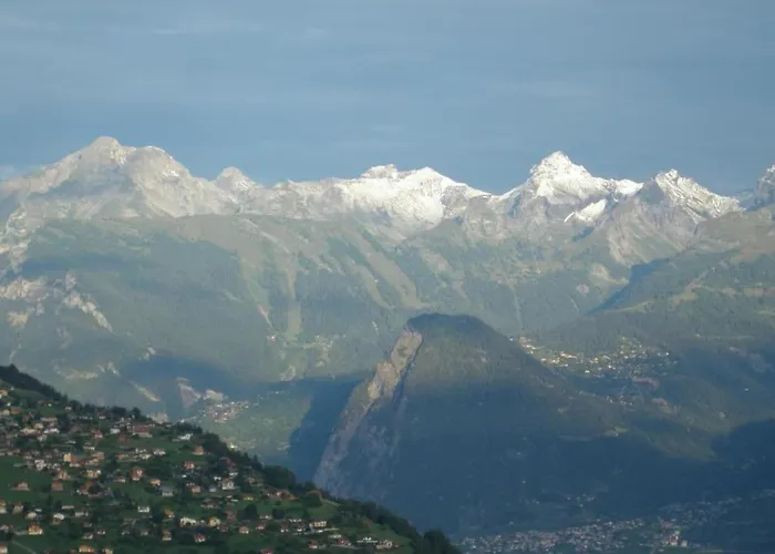 In With Valley Views *